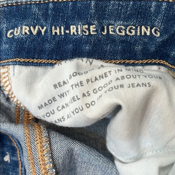 Distressed Blue Jeans - Picture 3 of 6